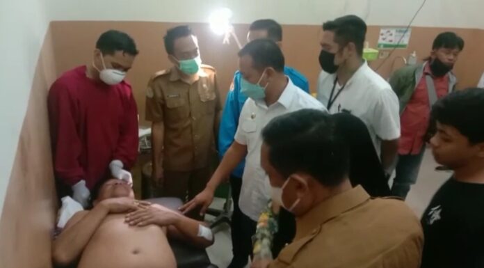 Meski Puasa Anggota DPRD Takalar Adu Jotos, Satu Orang Dilarikan ke Rumah Sakit